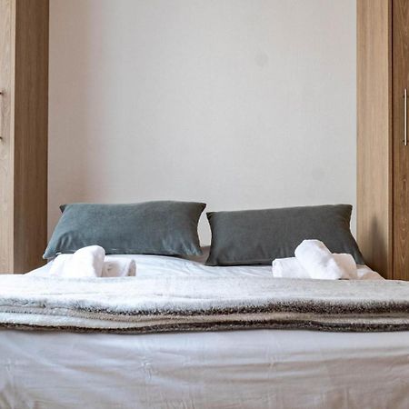 Le Petit Hotel - Superbe Studio Entierement Neuf ปัวติเยร์ ภายนอก รูปภาพ